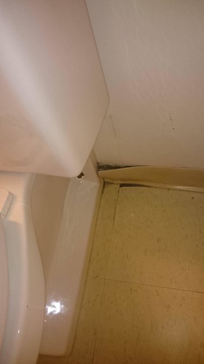 Fussleisten Bereich Toilette  Hotel The Constitution Inn