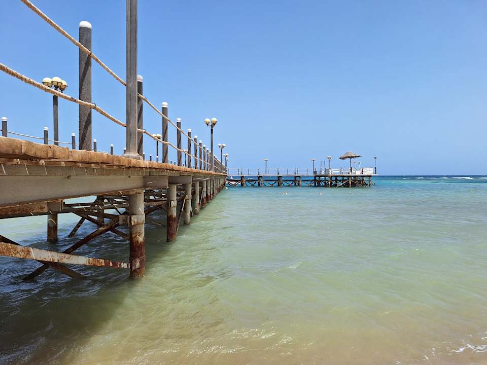 Strand Sirena Beach Resort & Spa