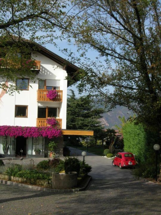 "Einfahrt" Hotel Girlanerhof (Appiano Sulla Strada Del Vino / Eppan An ...