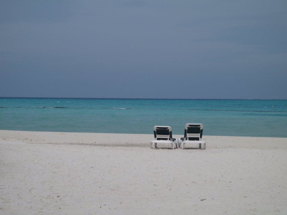 Strand im Norden der Insel Meeru Maldives Resort Island