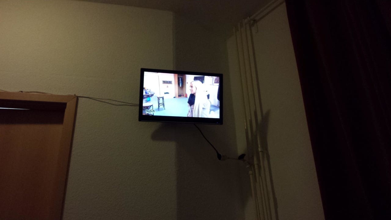 Berlin TV Hotel Berlin Märkischer Hof am Tacheles