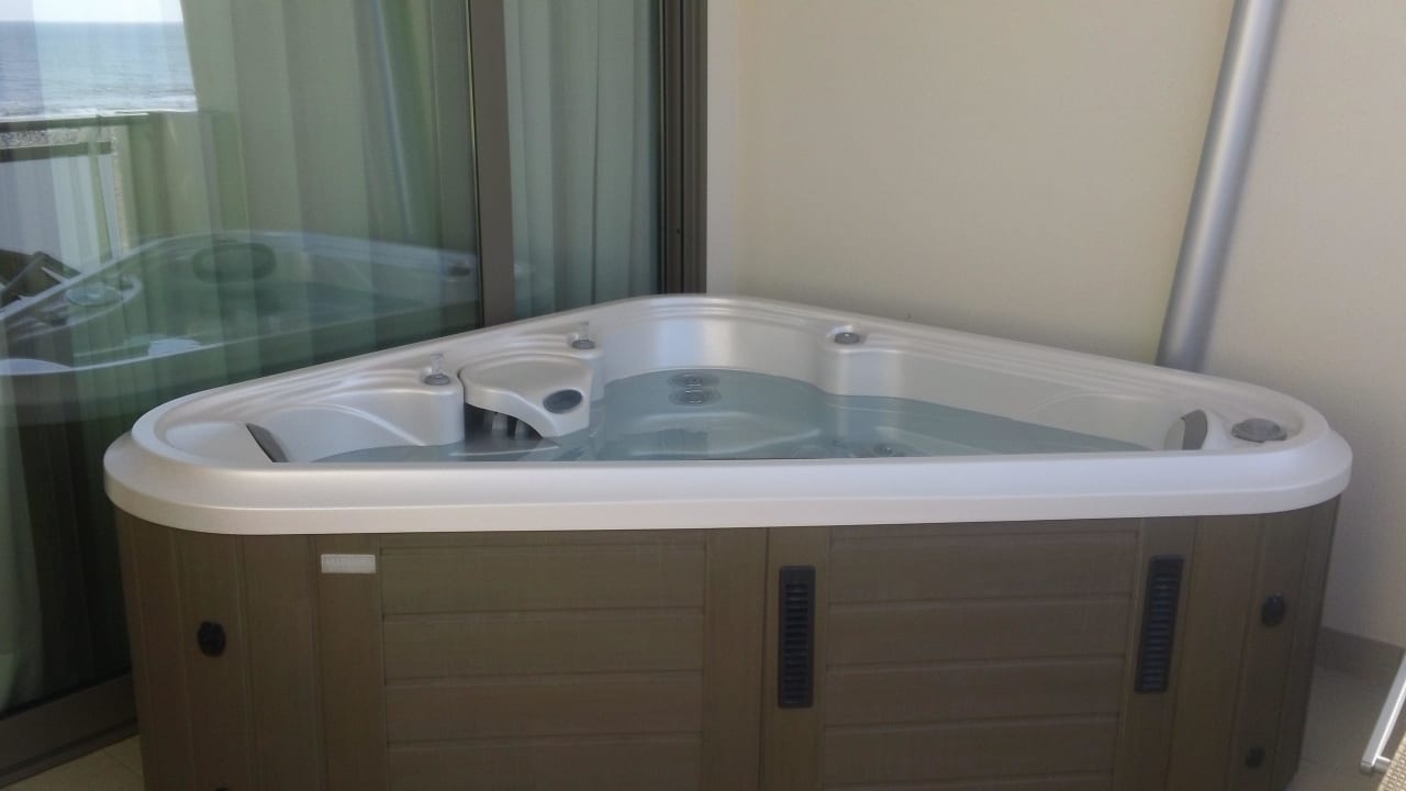 Jaccuzzi auf Balkon Lido Bibione