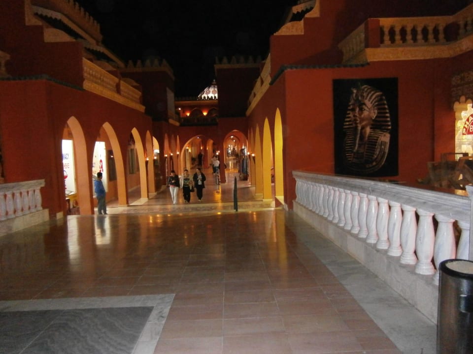 Hoteleingang Pickalbatros Alf Leila Wa Leila Resort - Neverland Hurghada