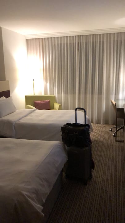 Zimmer Courtyard by Marriott Zürich