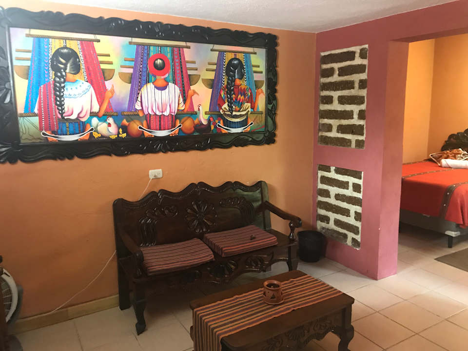 Kleines Sofa im Zimmer Hotel Utz Jay