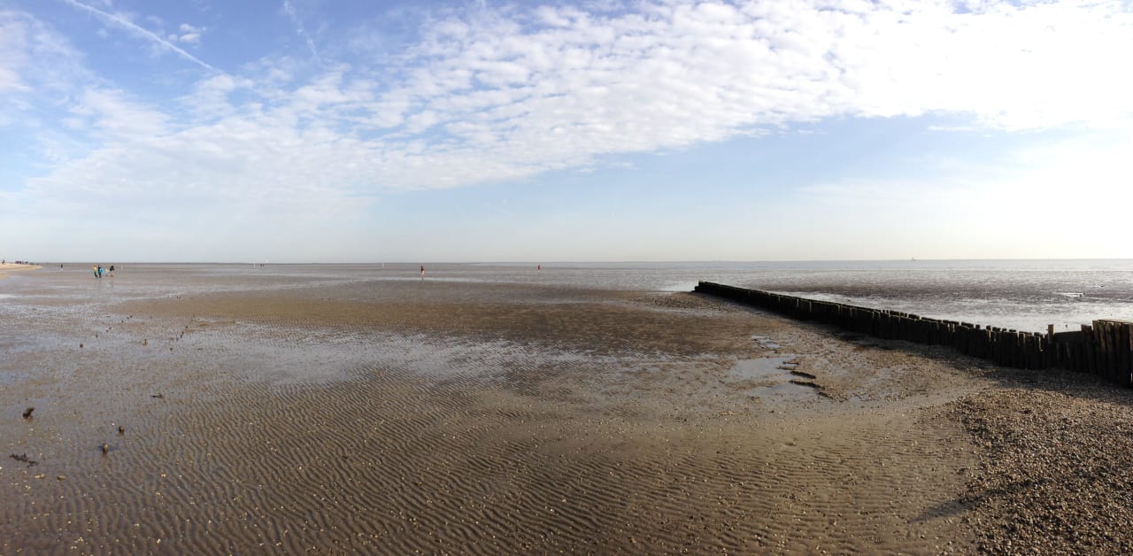 Strand mit Ebbe Upstalsboom Hotel am Strand