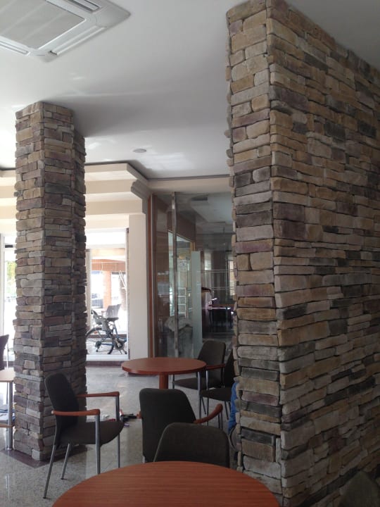 In lobby Bar Riviera Hotel & Spa