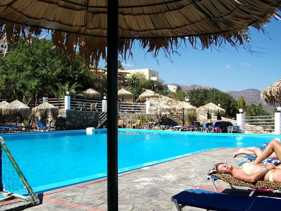 Relaxen am Pool Elounda Residence Resort & Waterpark