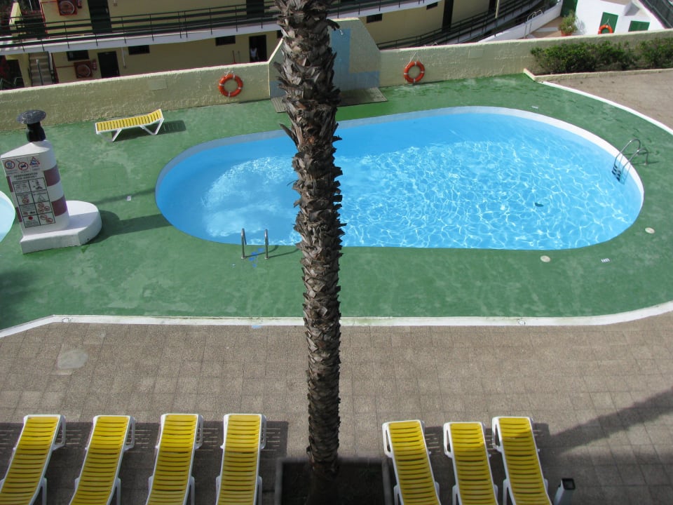 Pool Apartamentos Los Juncos I