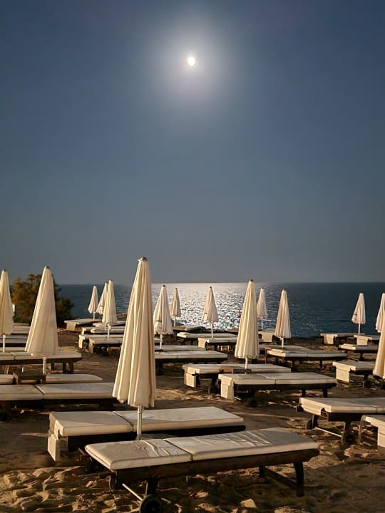Strand Hotel Grecian Sands