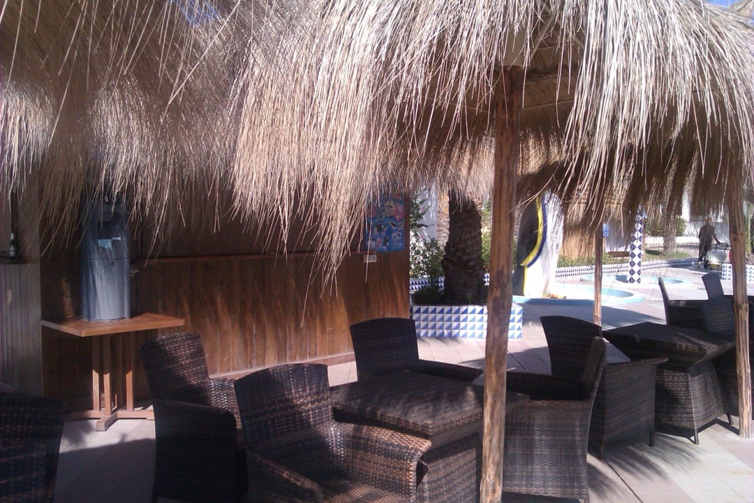 Bar am großen Salzwasserpool Hotel El Mouradi Djerba Menzel