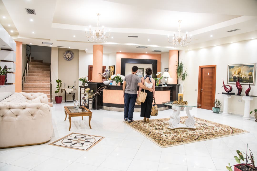 Lobby Hotel Oasis Saranda