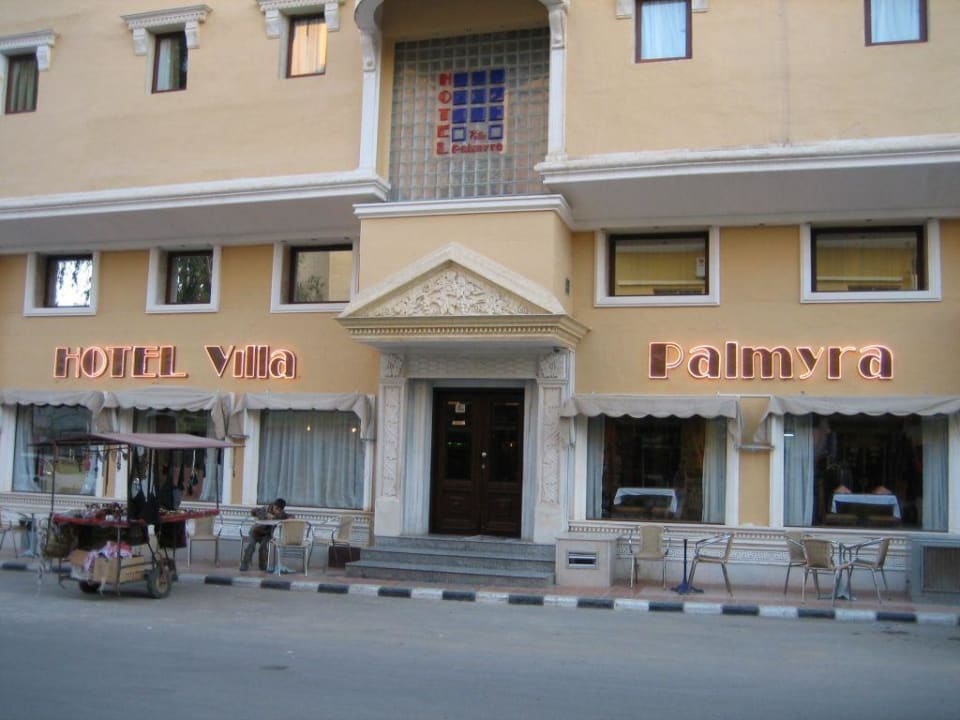 Hoteleingang Villa Palmyra