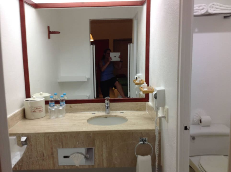 Kleines, sauberes Badezimmer Hotel Mision Palenque