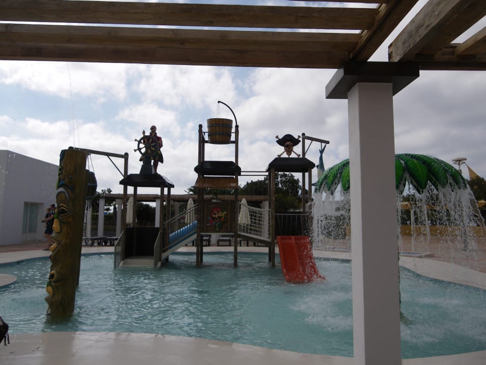 Piraten Erlebnis Poollandschaft für Kids Grand Palladium Select Palace Ibiza