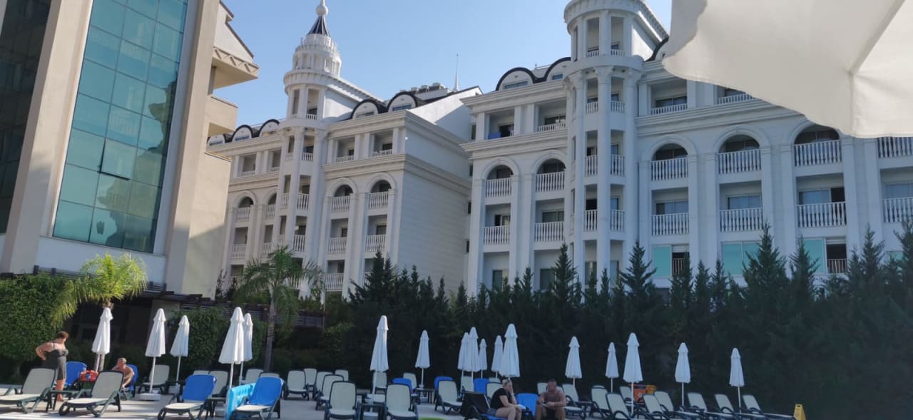 Außenansicht Well Palace Side