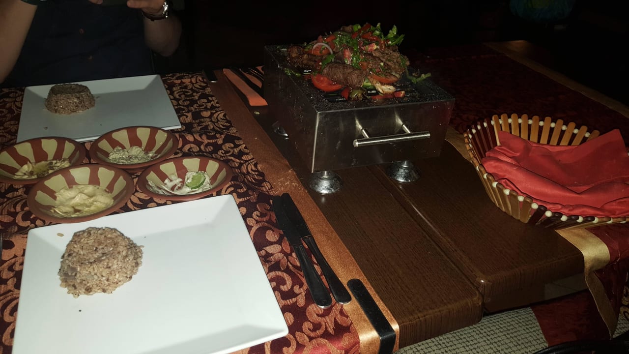 Arabisches Restaurant Charmillion Gardens Aquapark