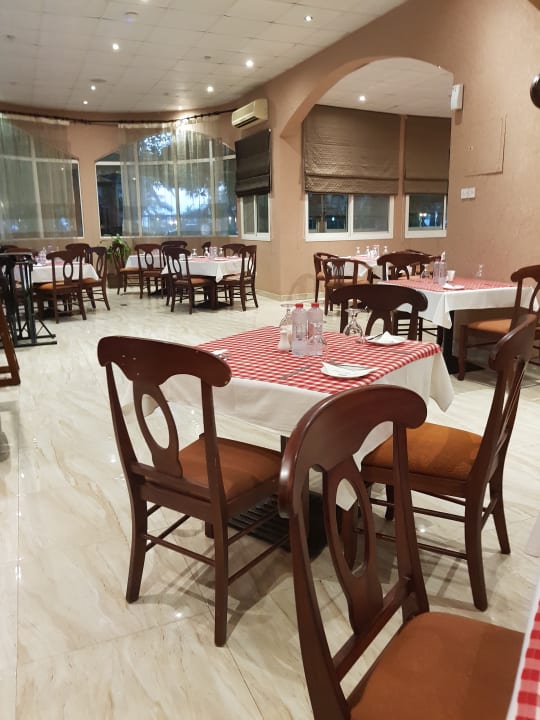 Gastro Umm Al Quwain Beach Hotel