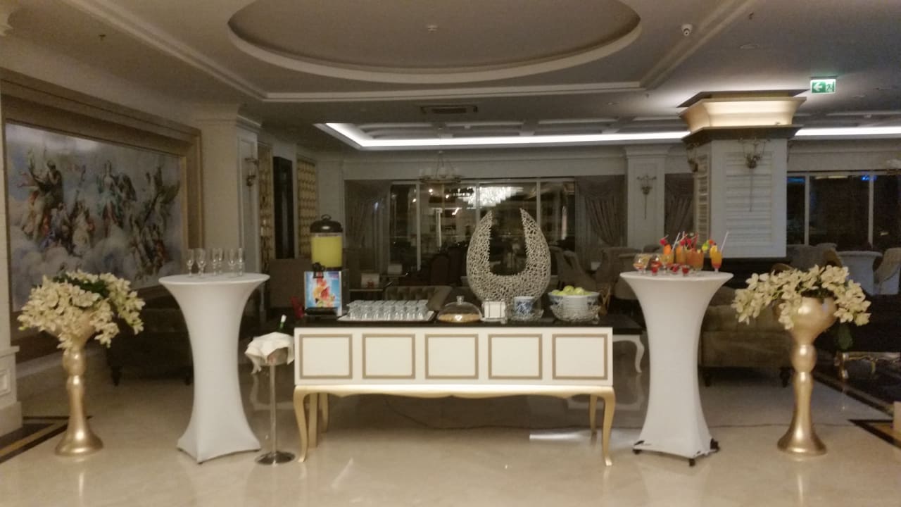 Lobby Mary Hotel Side