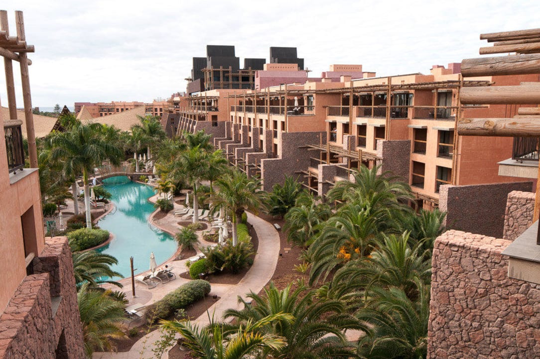 Ansicht des Resorts mit Pool Lopesan Baobab Resort