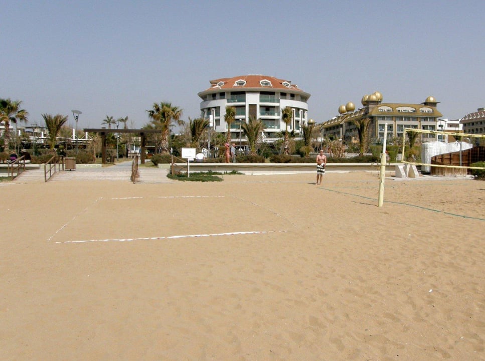 Bildschöner Strand mit Hotel Evrenski Sunis Evren Beach Resort Hotel & Spa