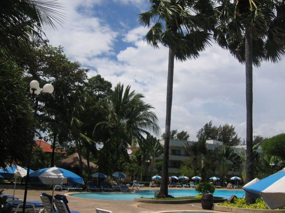 Pool und Garten Novotel Rayong Rim Pae Resort