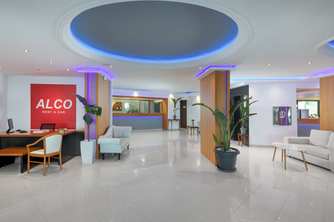 Lobby Oceanis Park Hotel