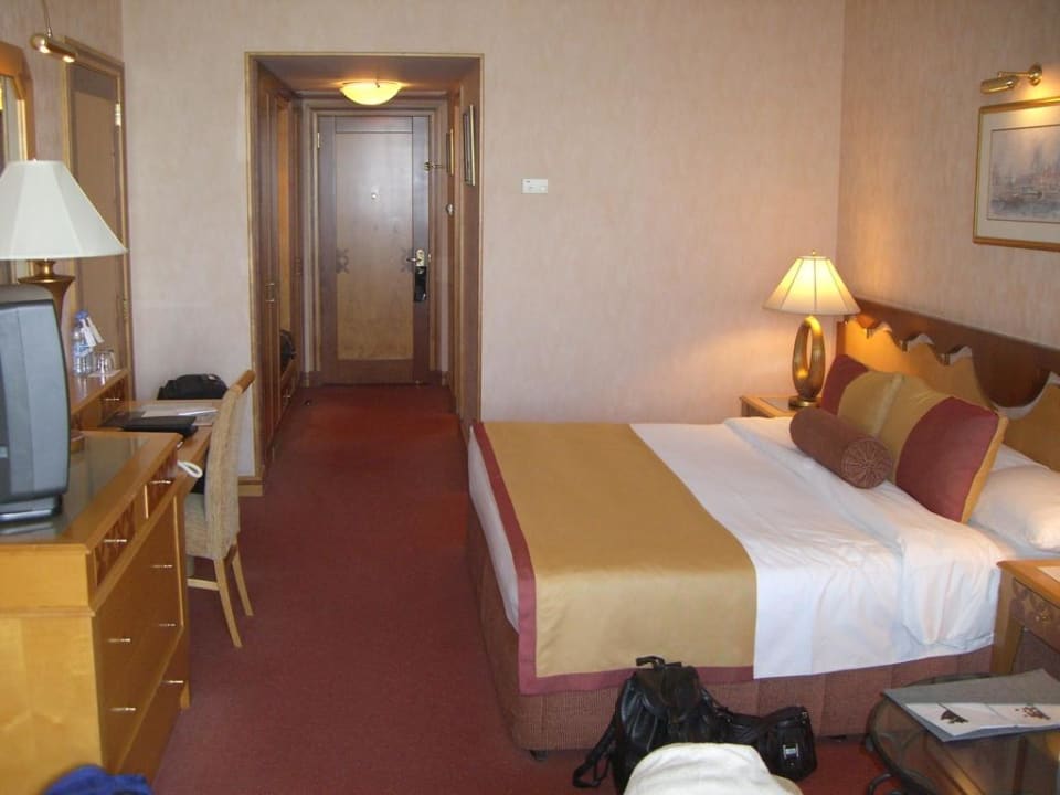 Zimmeransicht vom Balkon aus Le Meridien Mina Seyahi Beach Resort & Waterpark