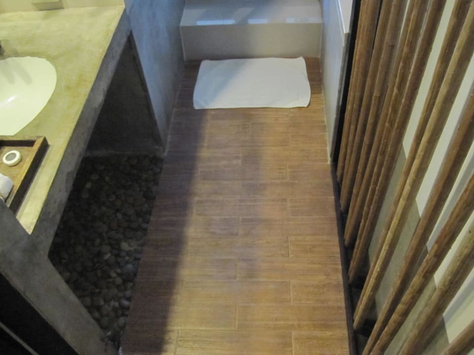 Bad Hotel The Dewa Koh Chang