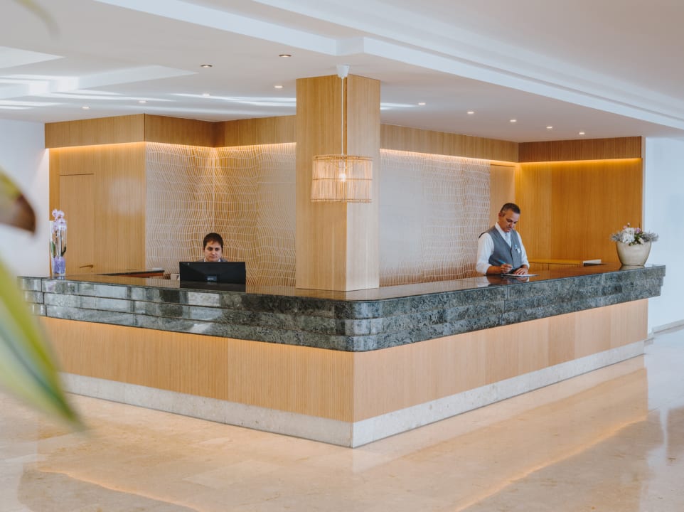 Lobby Grupotel Aguait Resort & Spa - Adults only