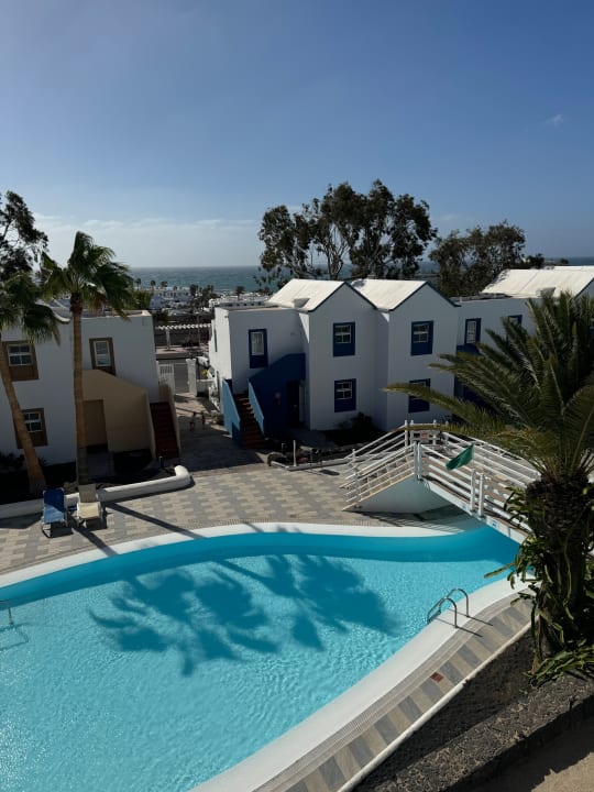 Pool Apartamentos LIVVO Morromar