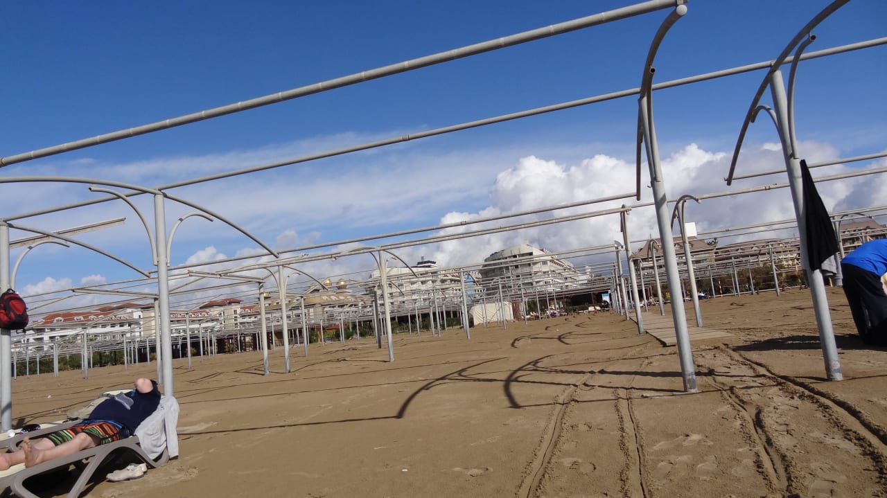 Strand Port Side Resort Hotel