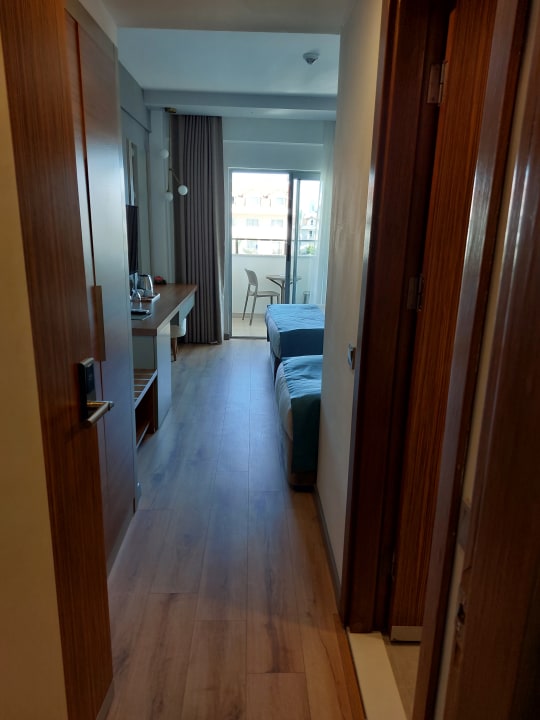 Zimmer Side Story Resort & Spa