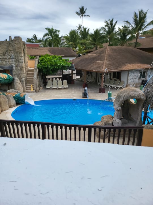 Pool Majestic Colonial Punta Cana