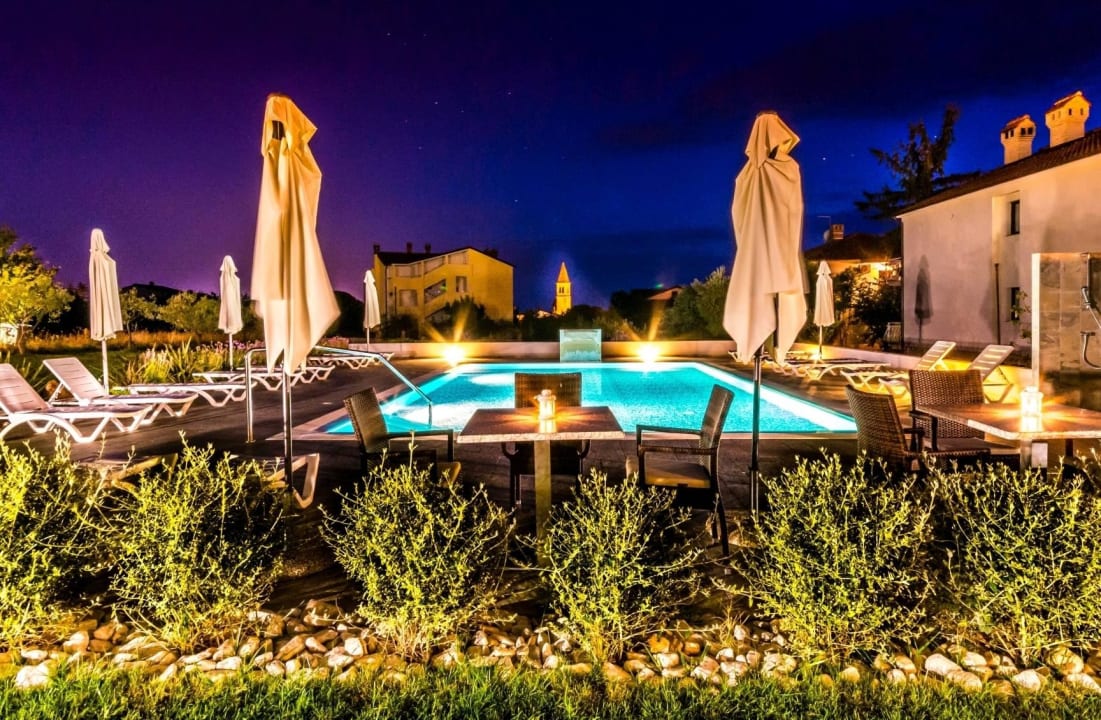 Evening at the pool Hotel Villa Badi