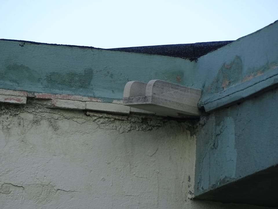 Ansicht eines Teils der Fassade Hotel Vibra Beverly Playa