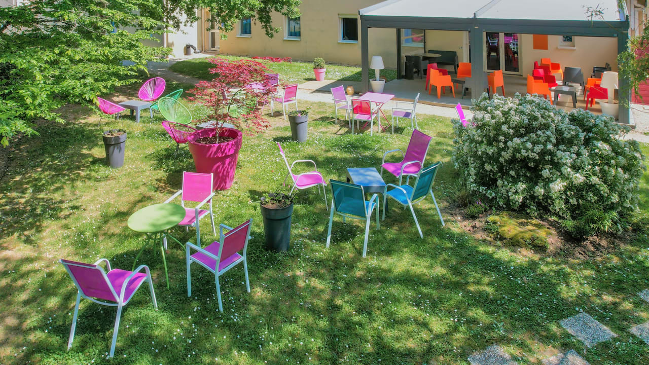 Gartenanlage Sure Hotel by Best Western Tours Sud