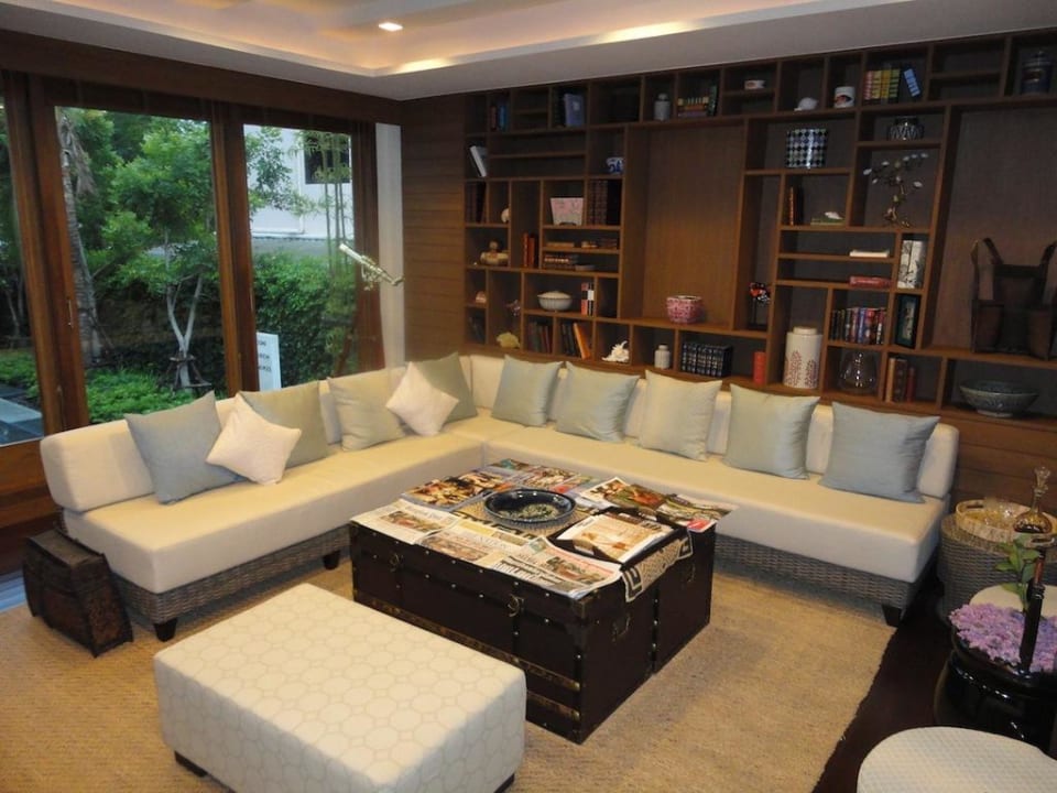 Bibliothek Cape Nidhra Hotel Hua Hin