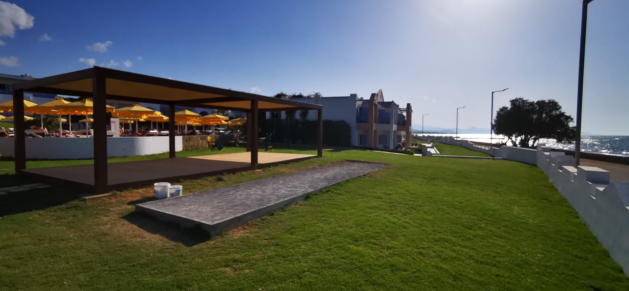 Gartenanlage Hotel Serita Beach