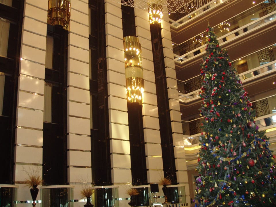Schöne Fahrstühle in der Lobby Hotel Delphin Imperial