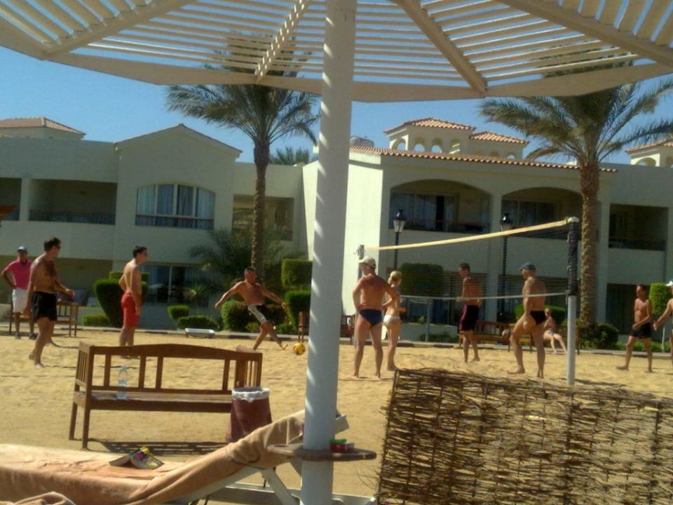 Волейбол на пляже Pickalbatros Dana Beach Resort - Hurghada