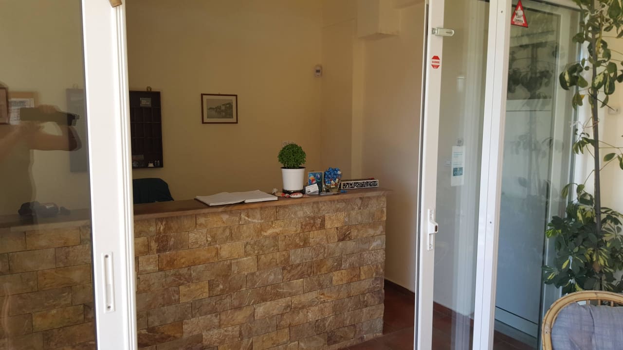 Rezeption Hotel Angeliki Beach