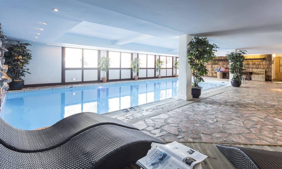 Piscine interieure Hotel New Solarium
