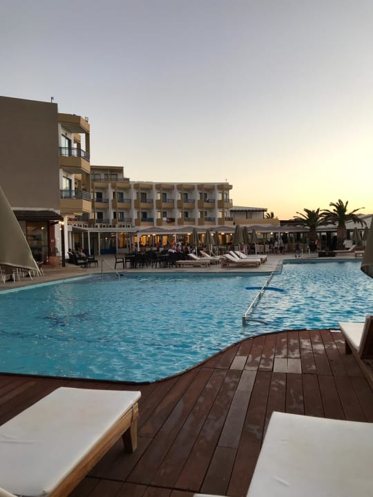 "Pool" Hotel Aphrodite Beach Club (Kato Gouves) • HolidayCheck (Kreta ...