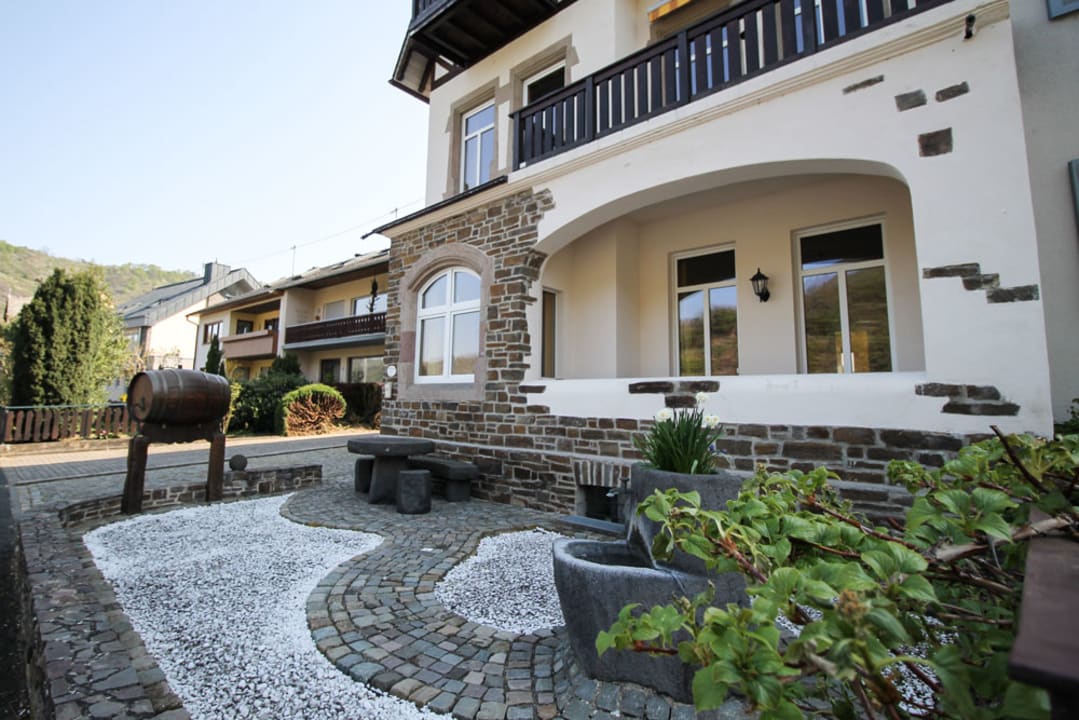 Außenansicht Apartments Alkener Villa