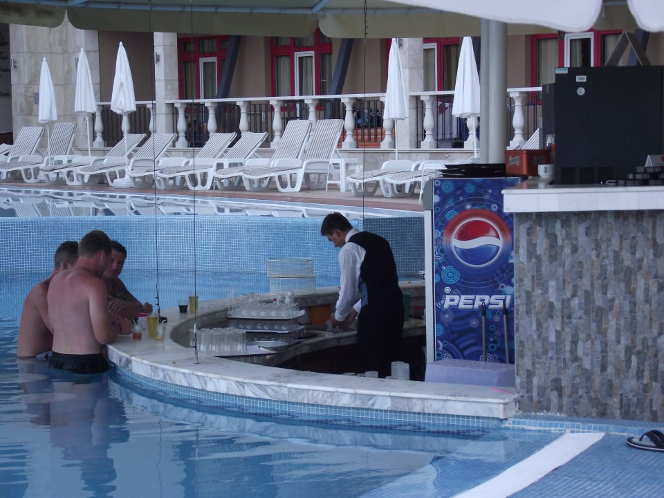 Poolanlage GRIFID Vistamar
