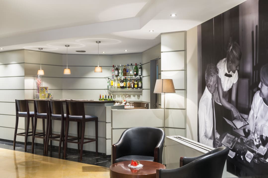 Bar Hotel Arenas Atiram