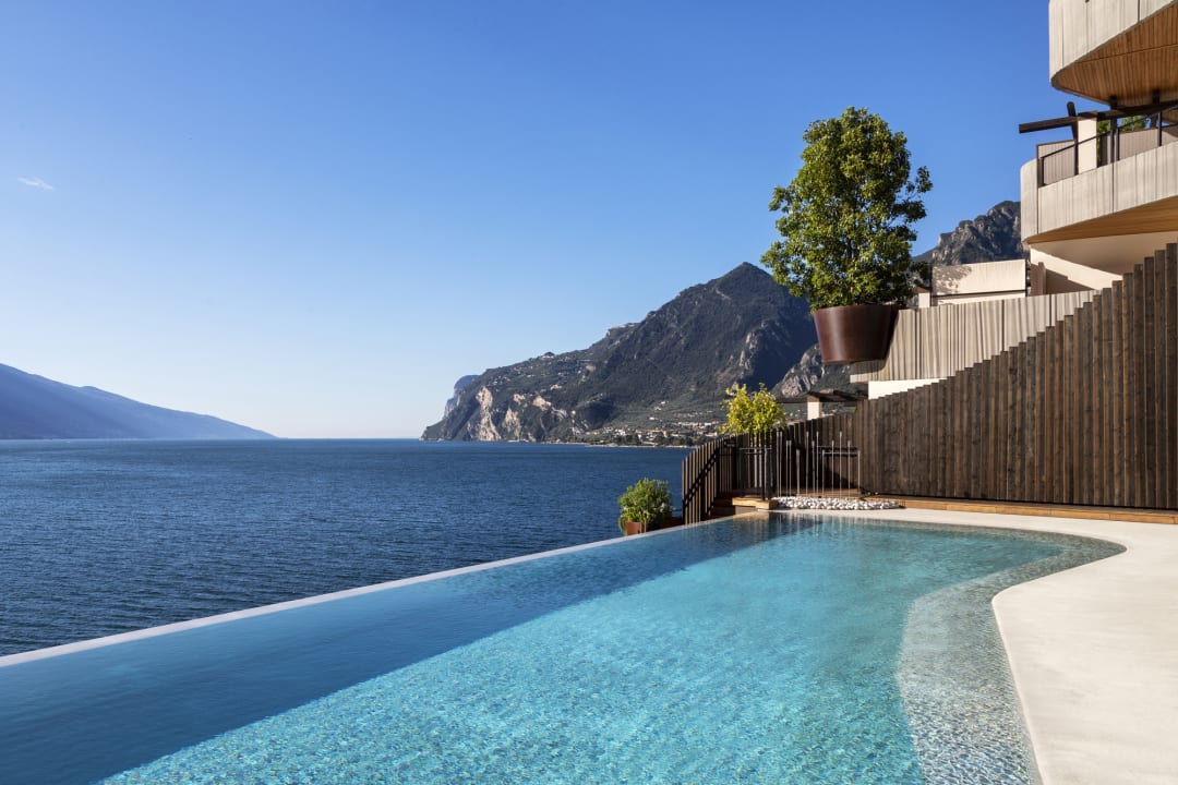 Pool EALA My Lakeside Dream