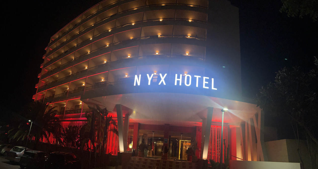Außenansicht NYX Hotel Ibiza - adults only