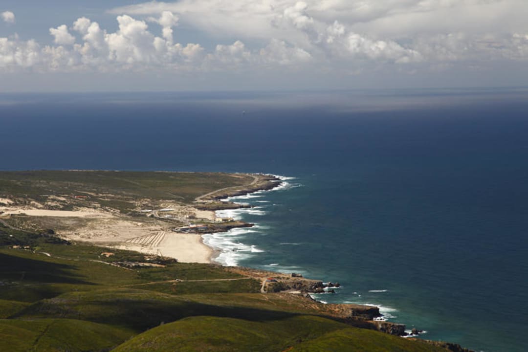Praia do Guincho Karma Surf Retreat - Guincho Villa